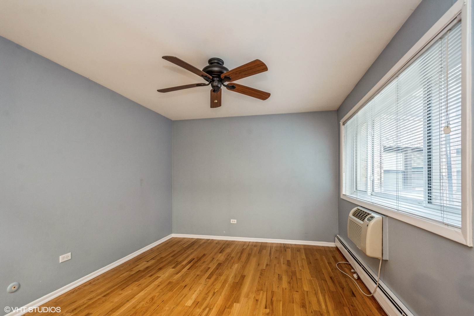 510 W Fullerton Parkway Unit: 308