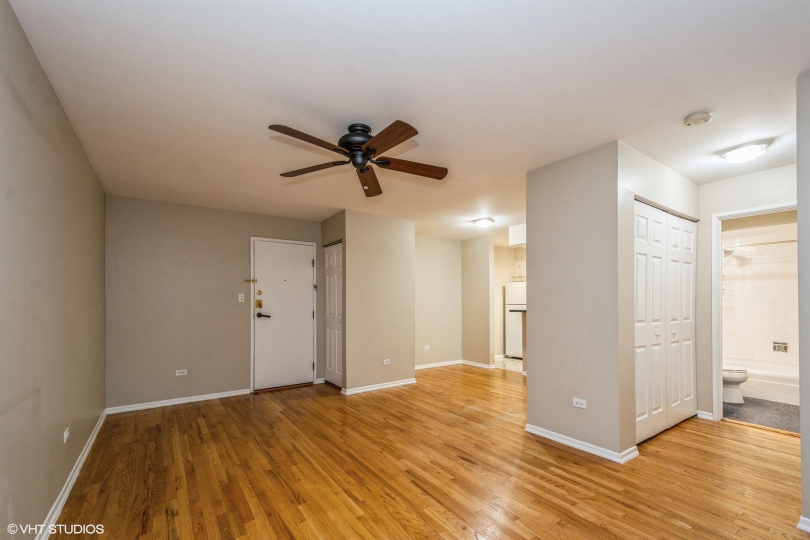 510 W Fullerton Parkway Unit: 308