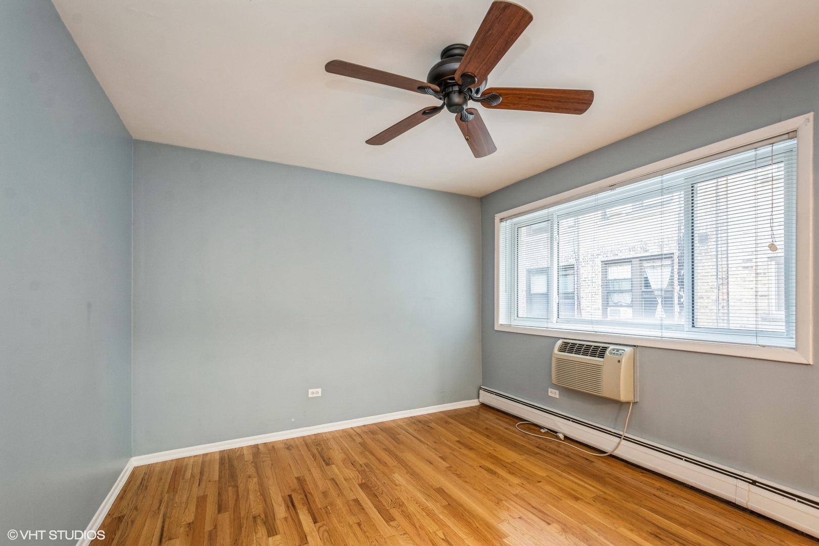 510 W Fullerton Parkway Unit: 308