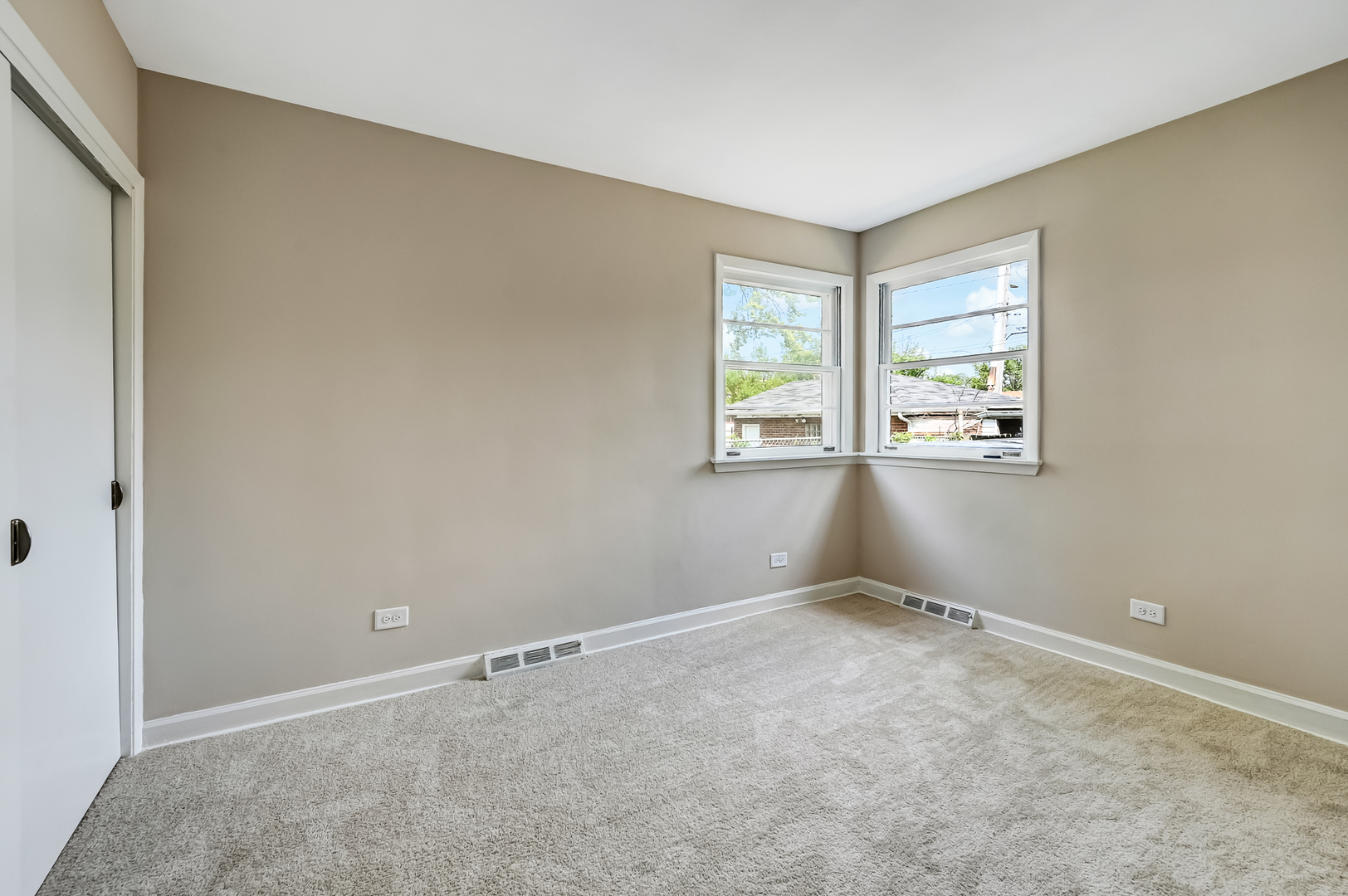 3852 W 80th Street