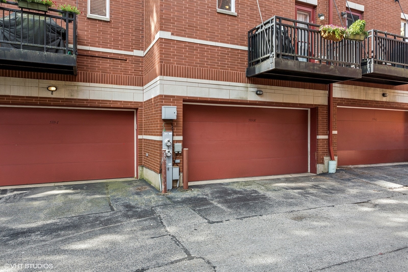 533 Chicago Avenue Unit: H