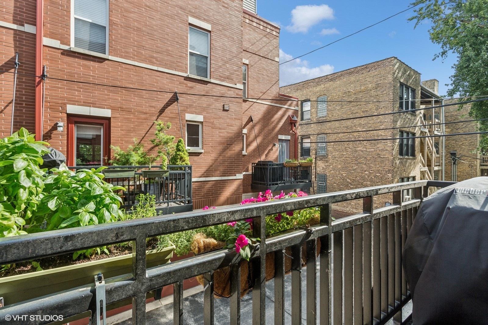 533 Chicago Avenue Unit: H