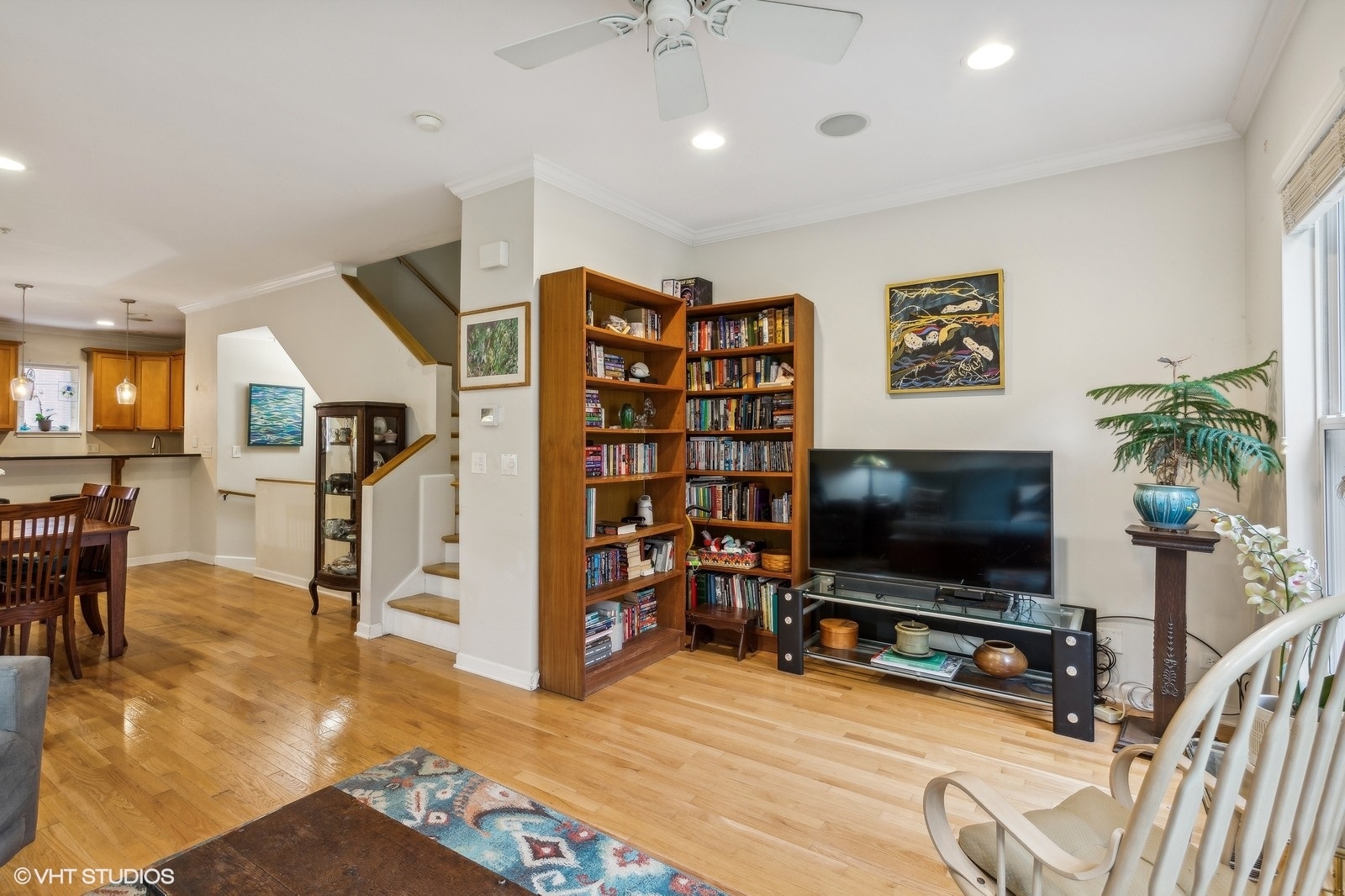 533 Chicago Avenue Unit: H