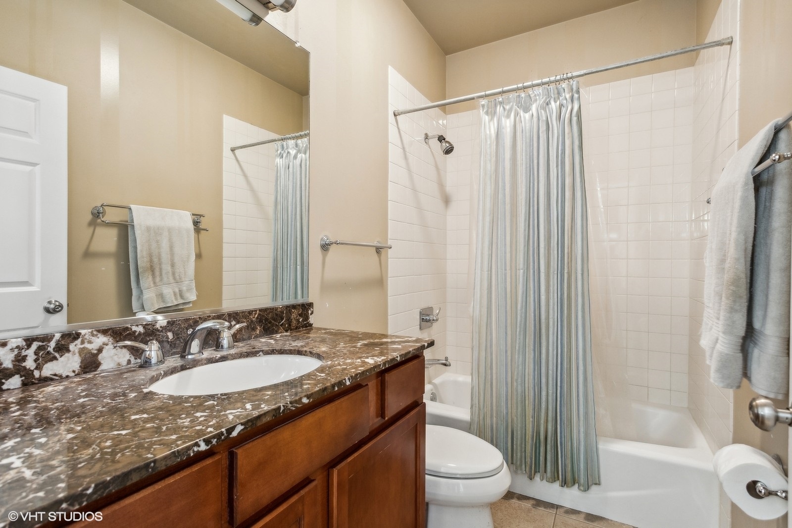 533 Chicago Avenue Unit: H
