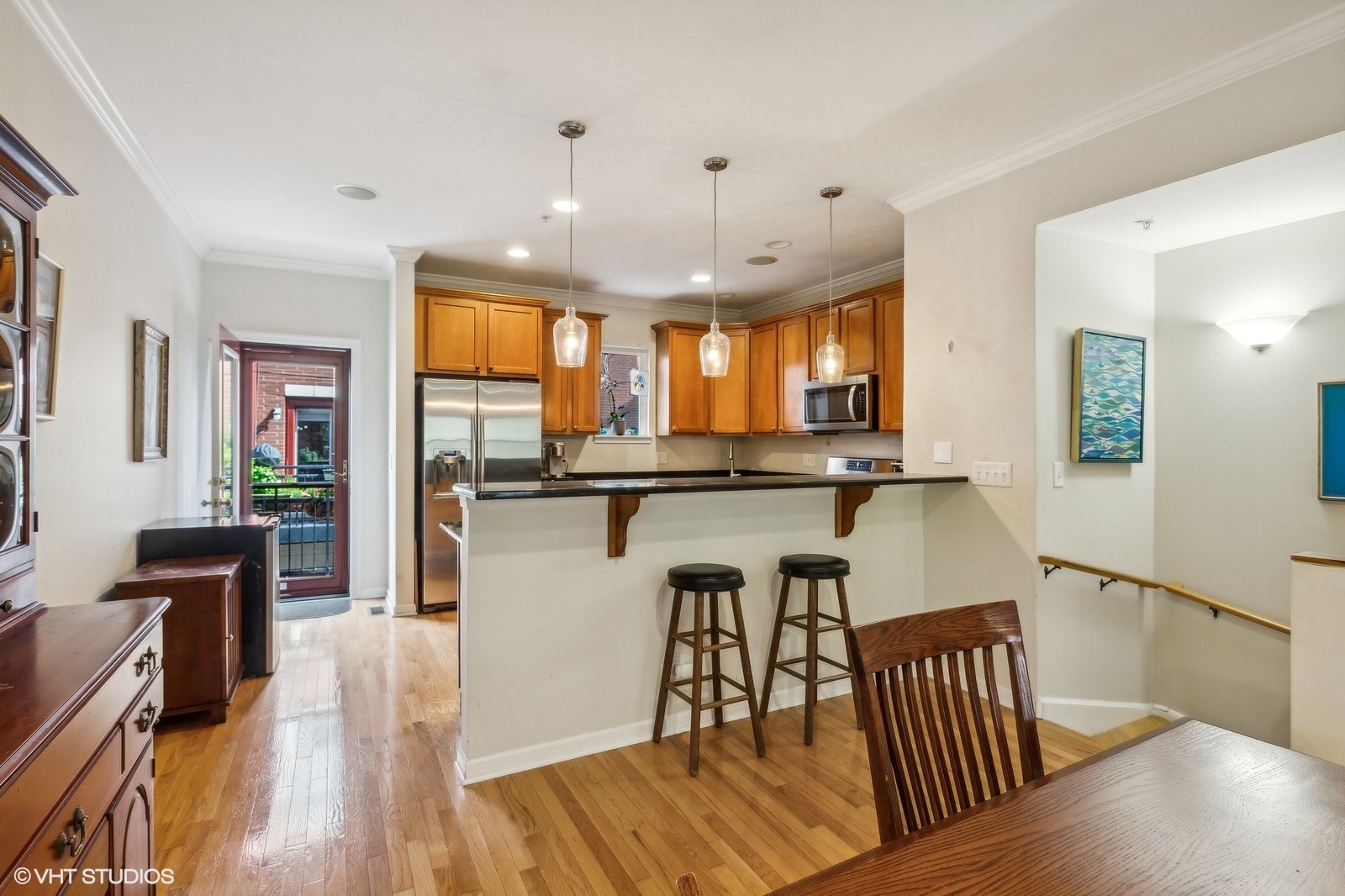 533 Chicago Avenue Unit: H