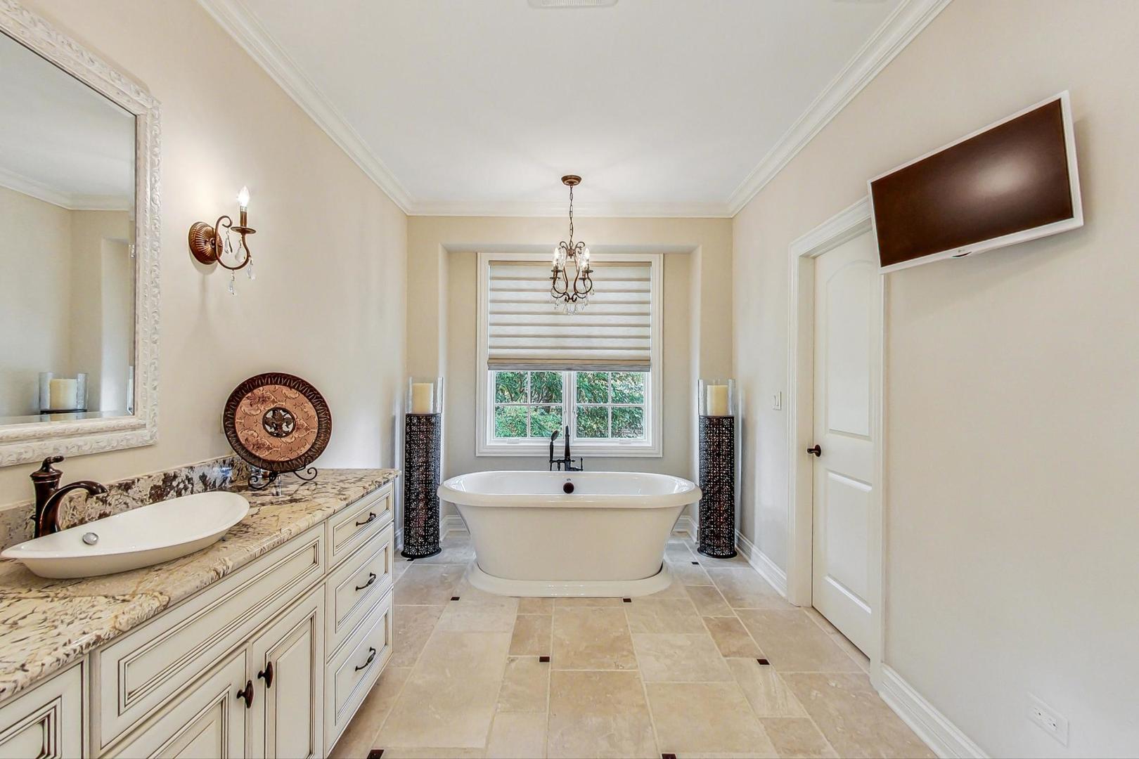 1 Willowcrest Drive