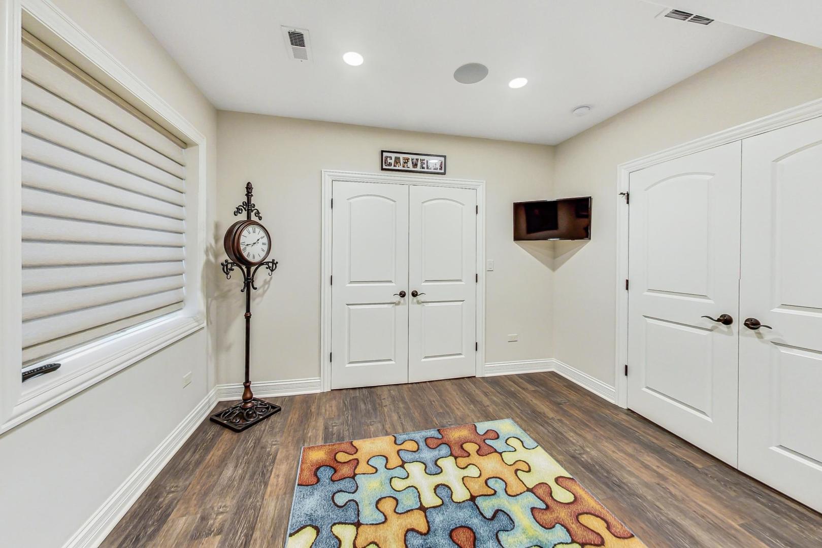 1 Willowcrest Drive