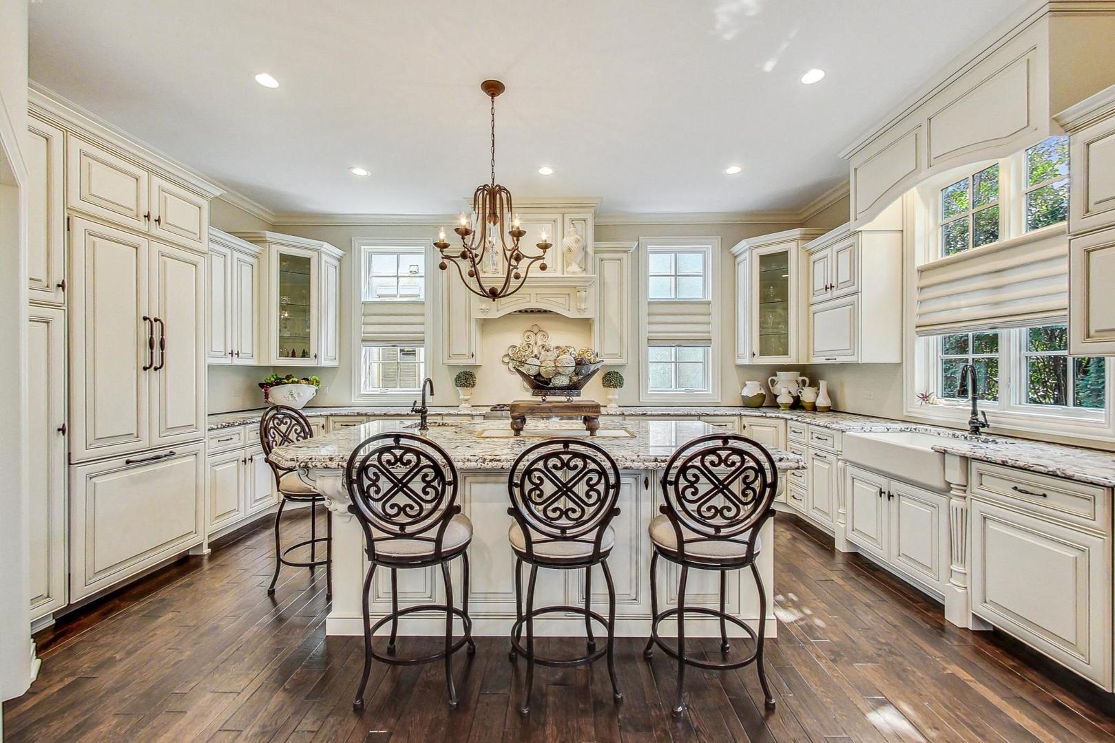 1 Willowcrest Drive