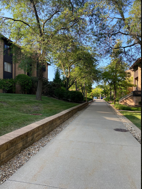 6135 Knoll Wood Road Unit: 303