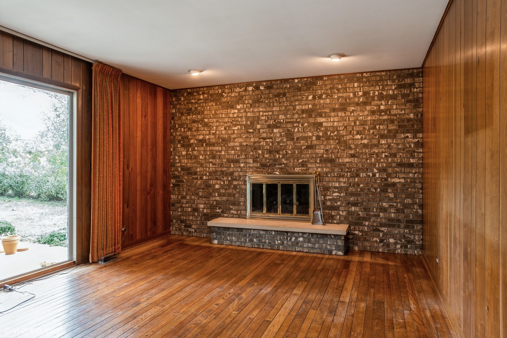 16W479 Timberlake Drive
