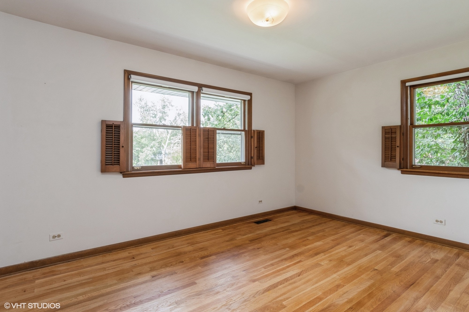 16W479 Timberlake Drive