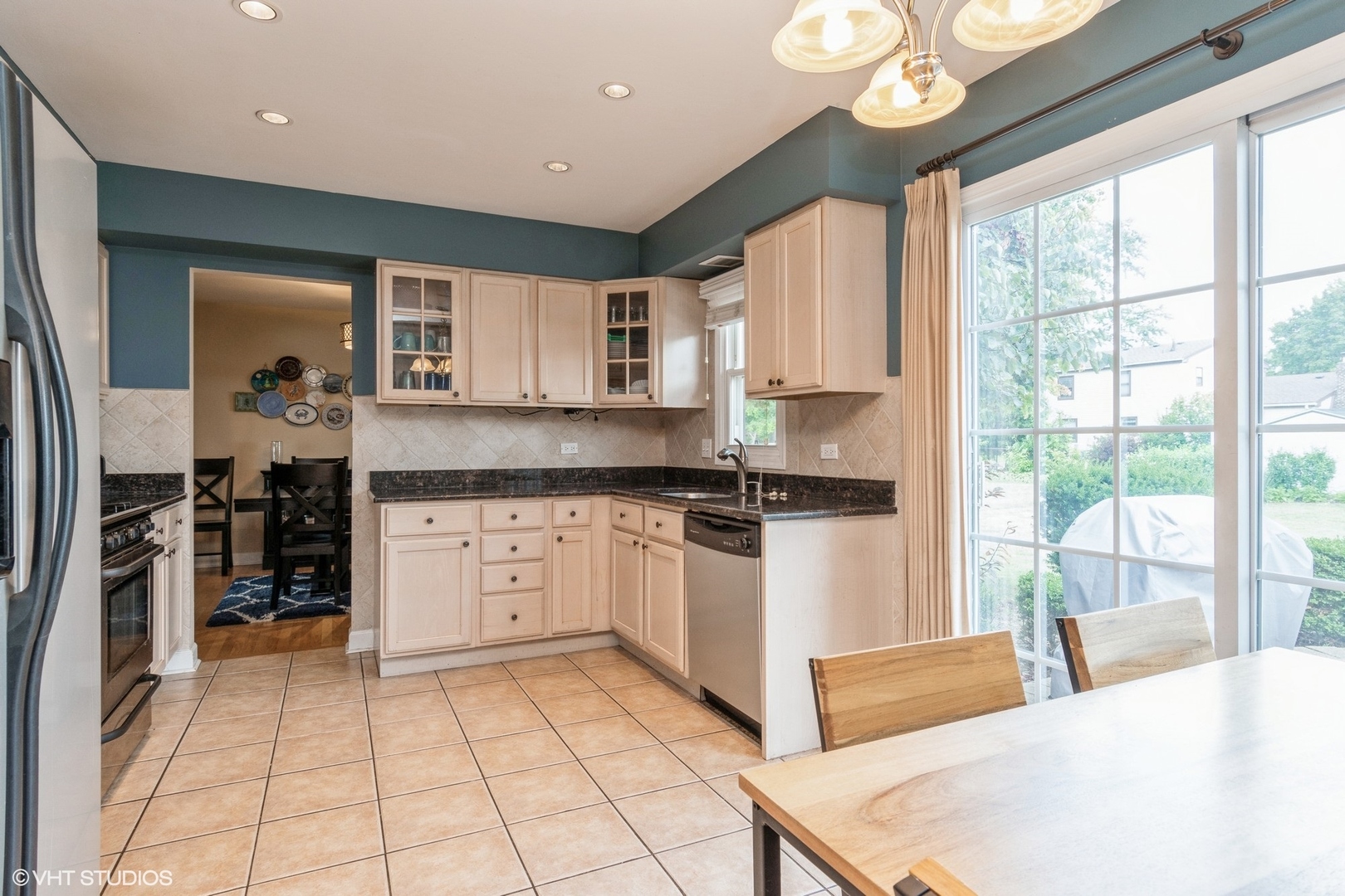 4151 Roslyn Road