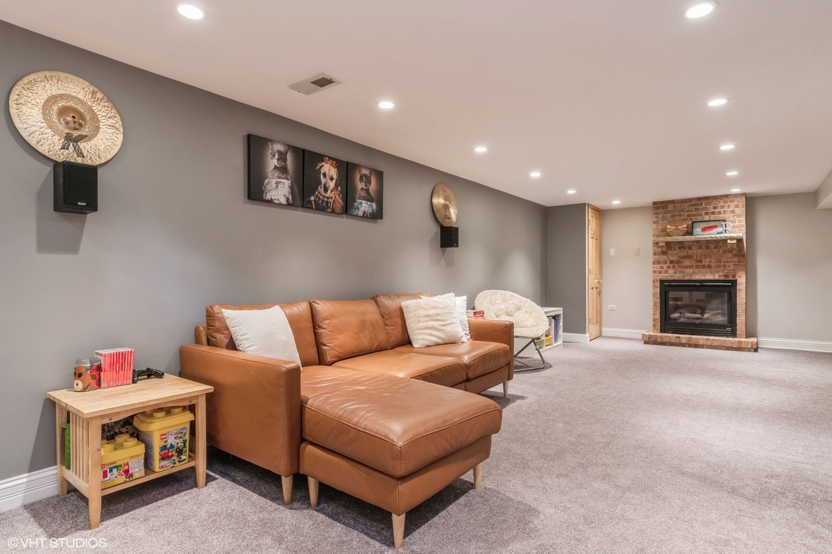 4151 Roslyn Road