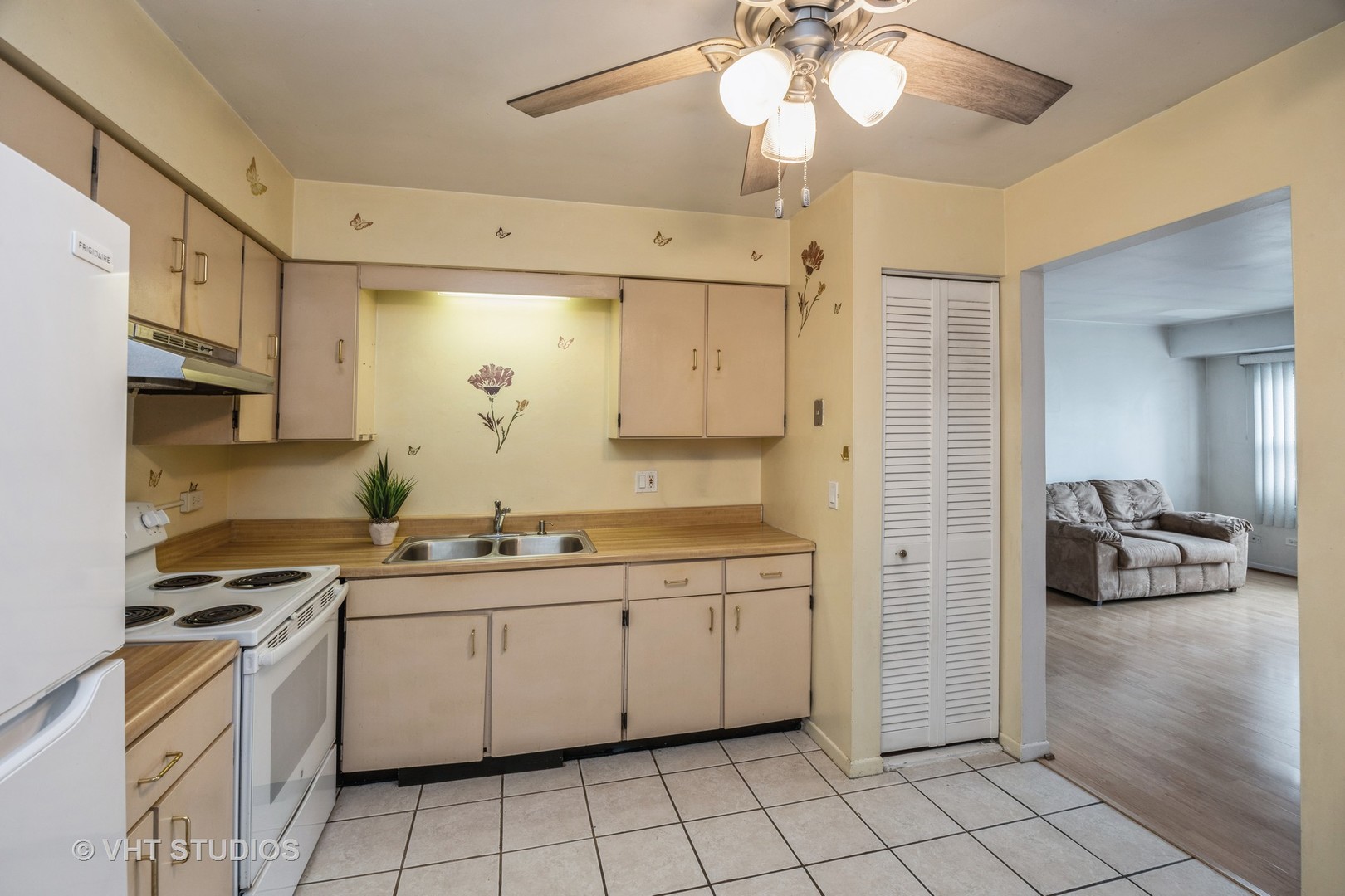 9911 58th Street Unit: 10