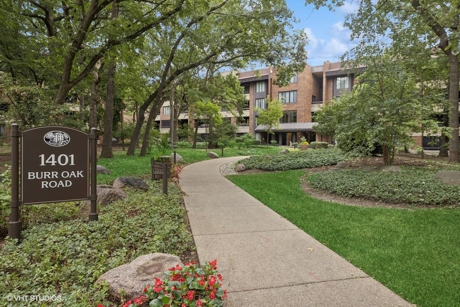1401 Burr Oak Road Unit: 117B