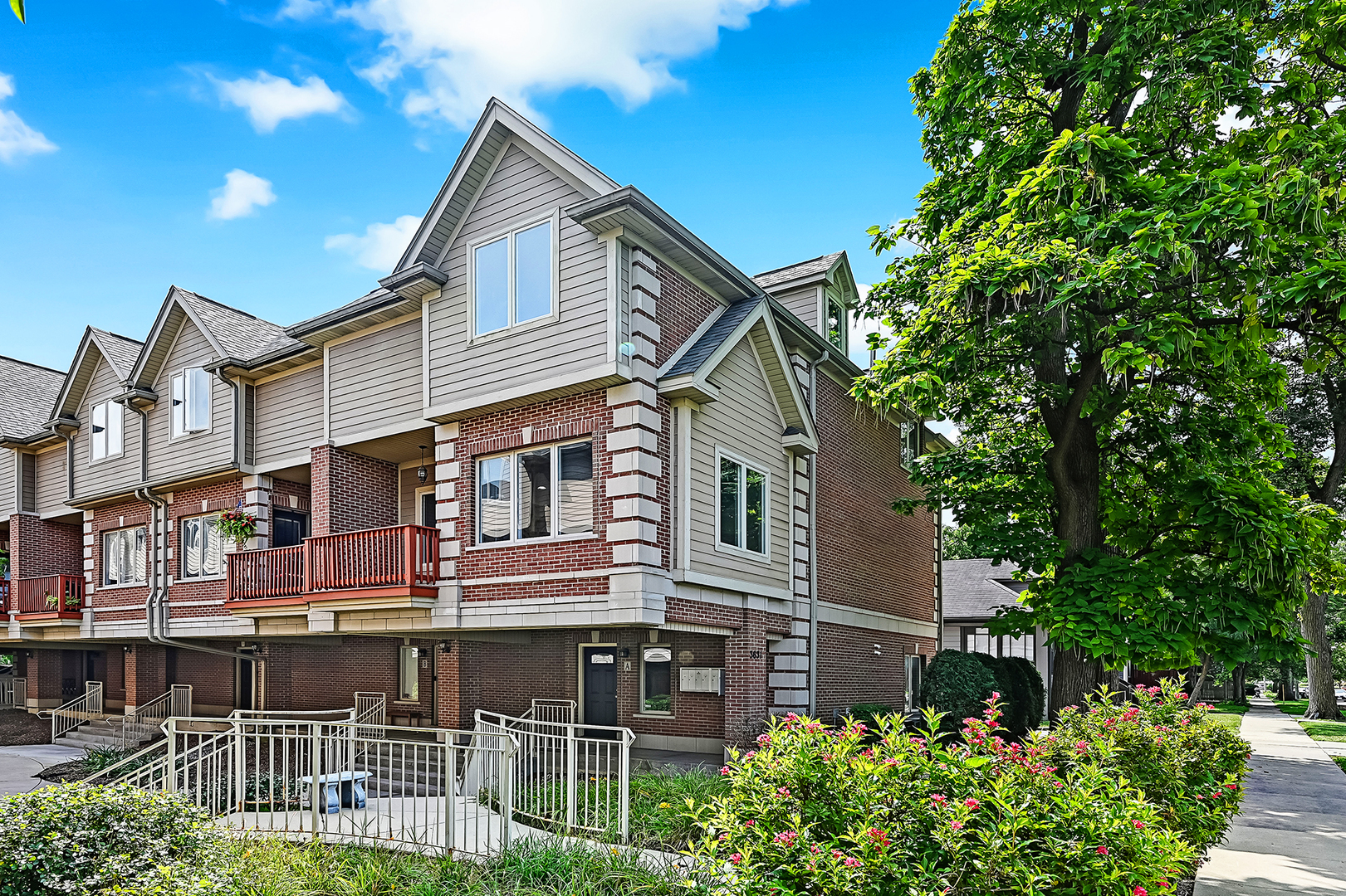 3631 FOREST Avenue Unit: A