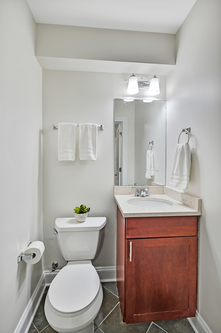 3631 FOREST Avenue Unit: A