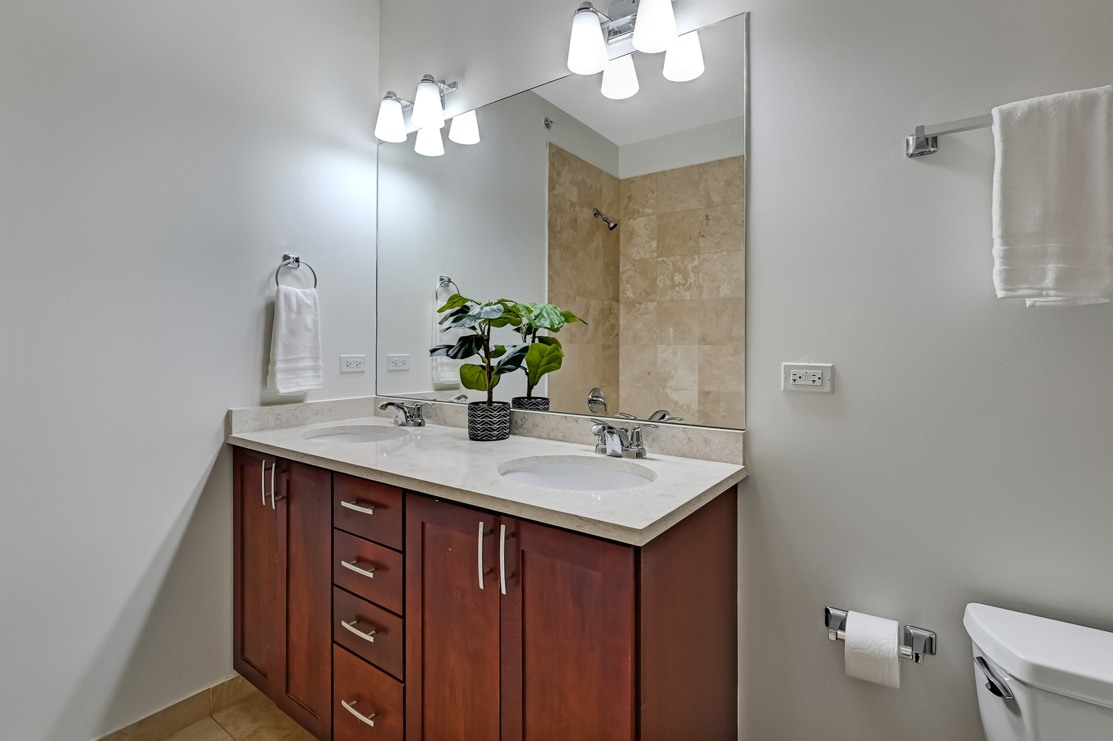3631 FOREST Avenue Unit: A
