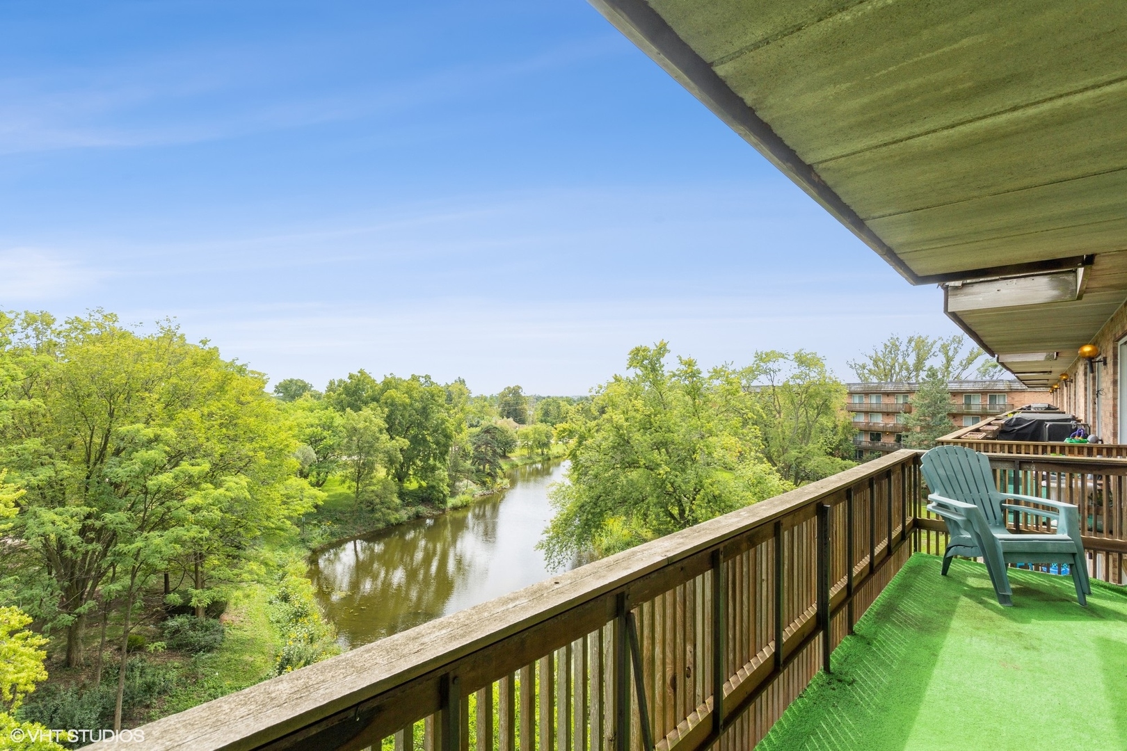 500 Redondo Drive Unit: 504