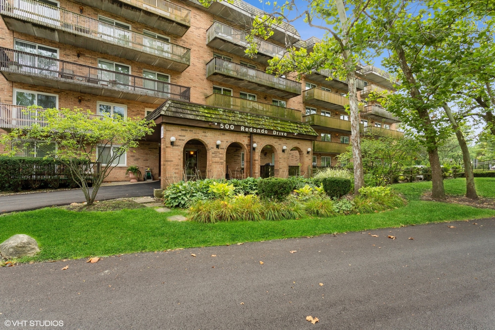 500 Redondo Drive Unit: 504