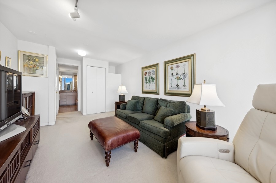 505 N Lake Shore Drive Unit: 2018-2001