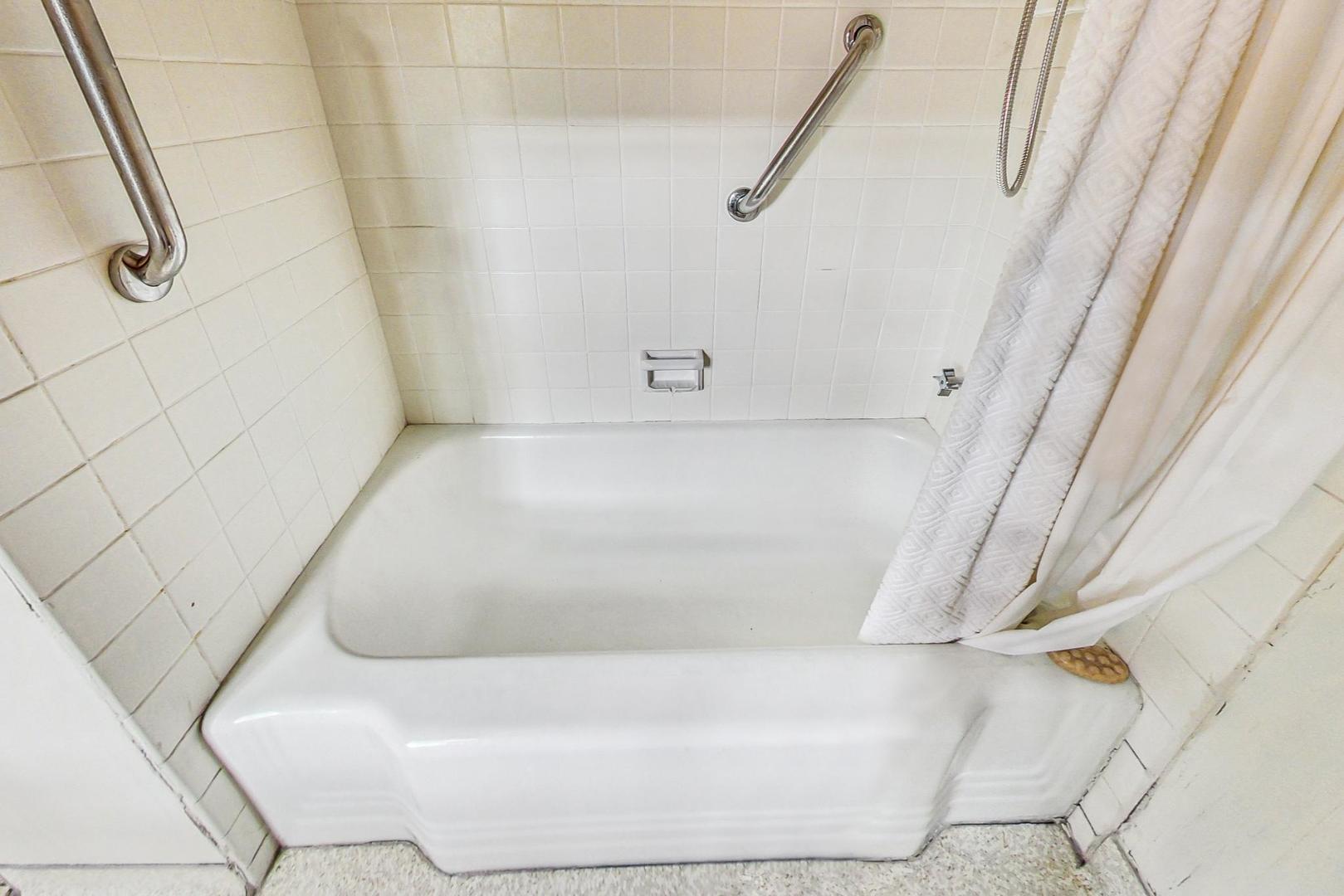 2161 W 116th Place