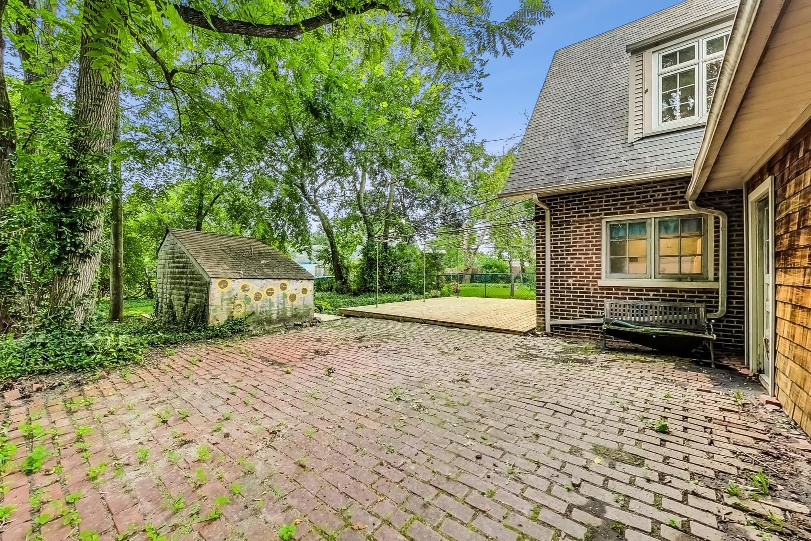 2161 W 116th Place
