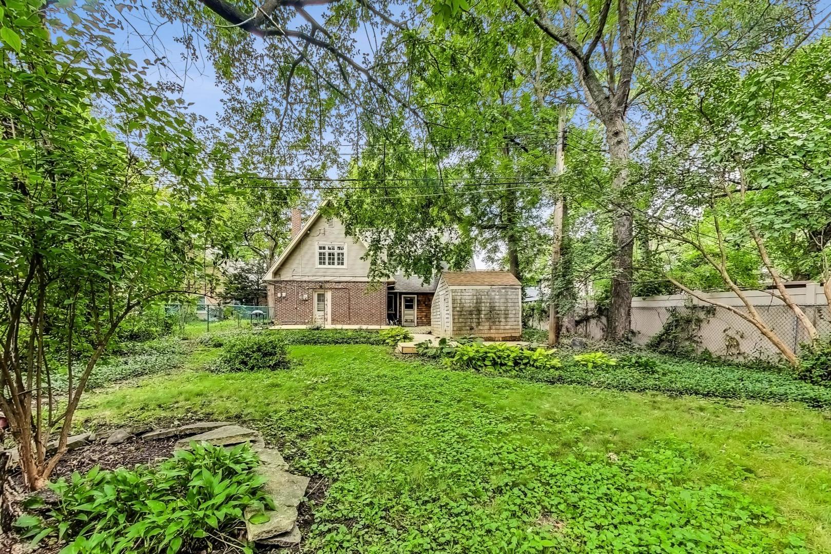2161 W 116th Place