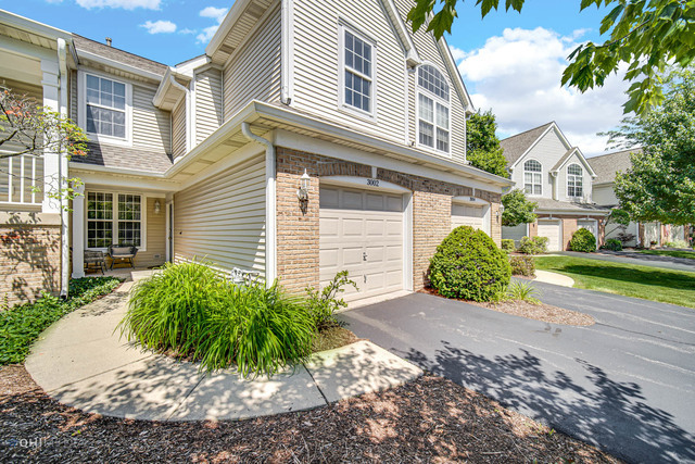 3002 Waters Edge Circle