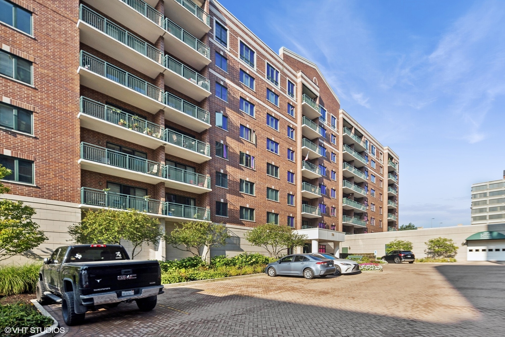 770 Pearson Street Unit: 2-502