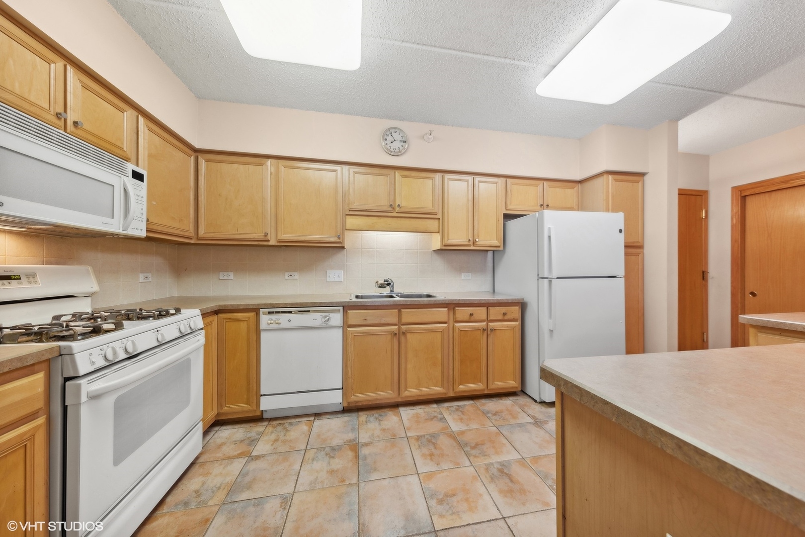 770 Pearson Street Unit: 2-502