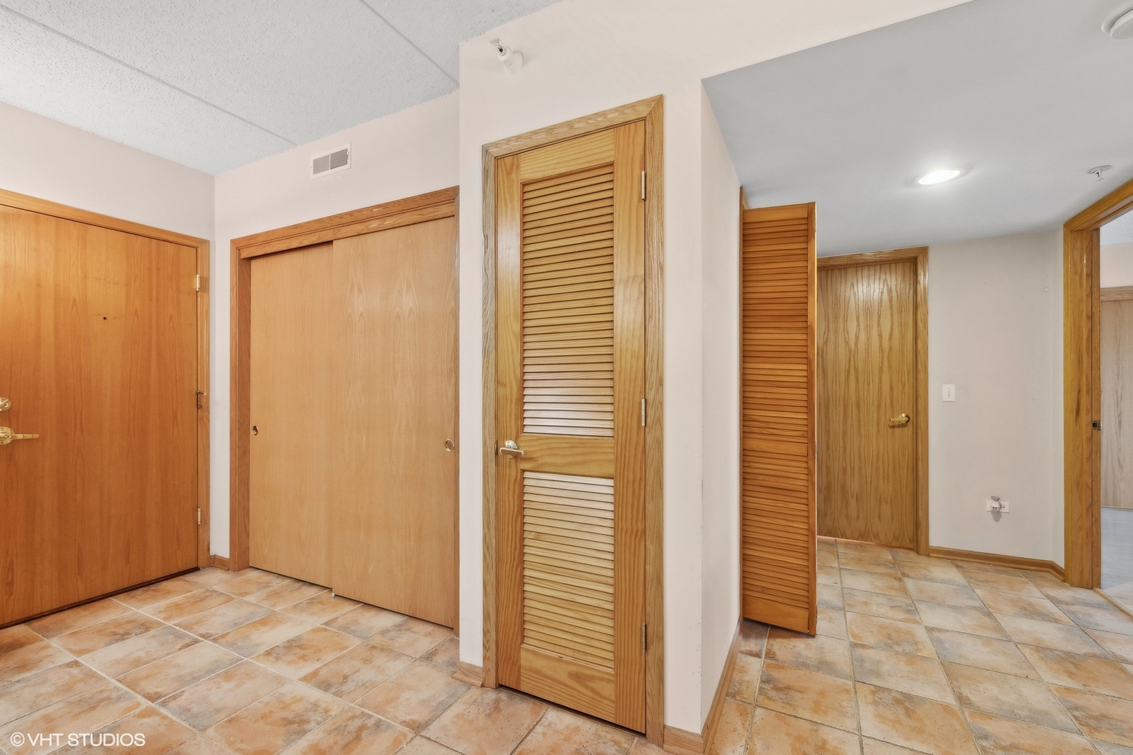 770 Pearson Street Unit: 2-502