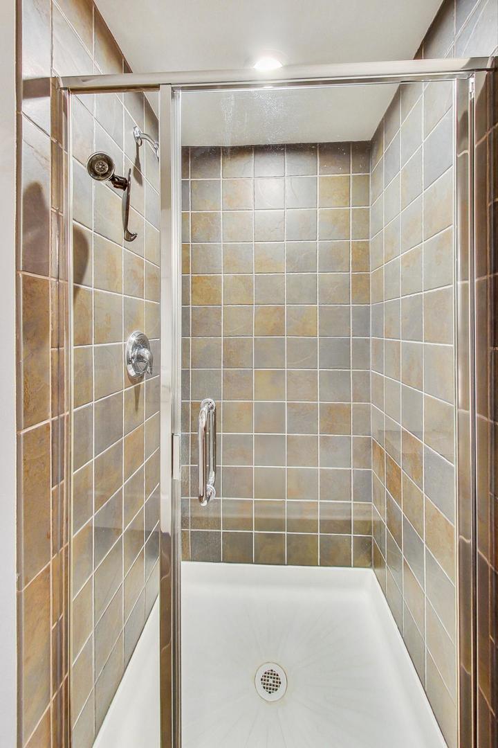 6420 Double Eagle Drive Unit: 712