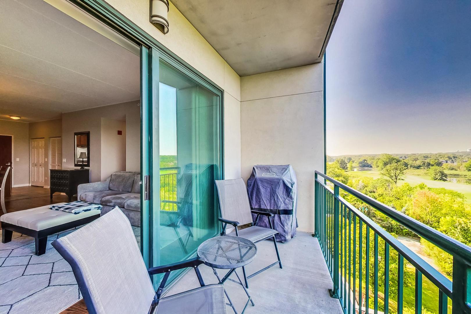 6420 Double Eagle Drive Unit: 712
