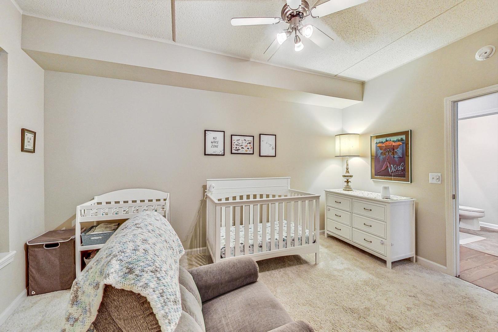 6420 Double Eagle Drive Unit: 712
