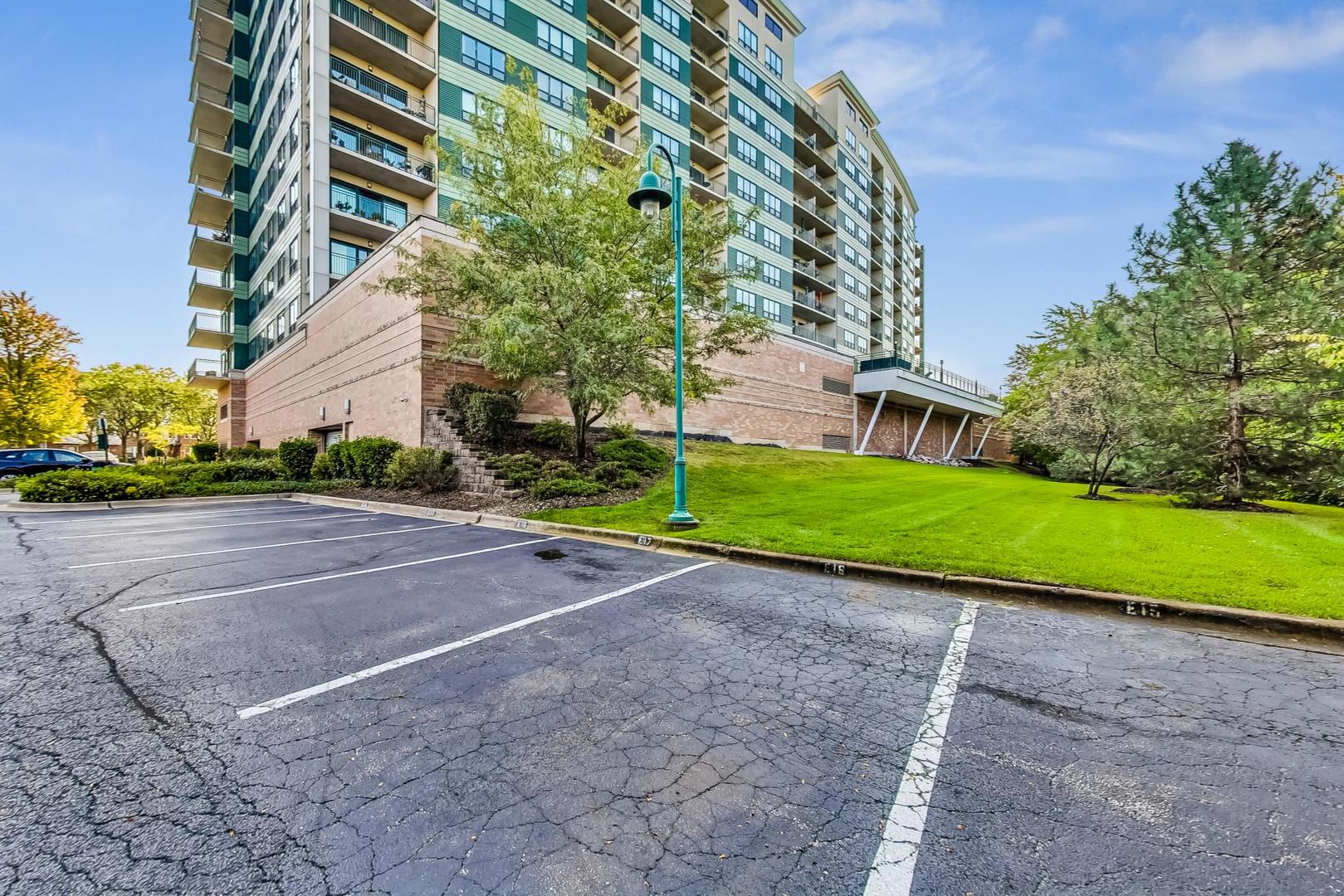 6420 Double Eagle Drive Unit: 712