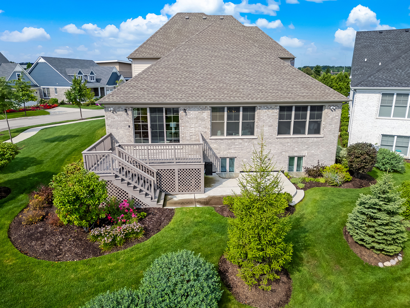 7344 Lakeside Circle