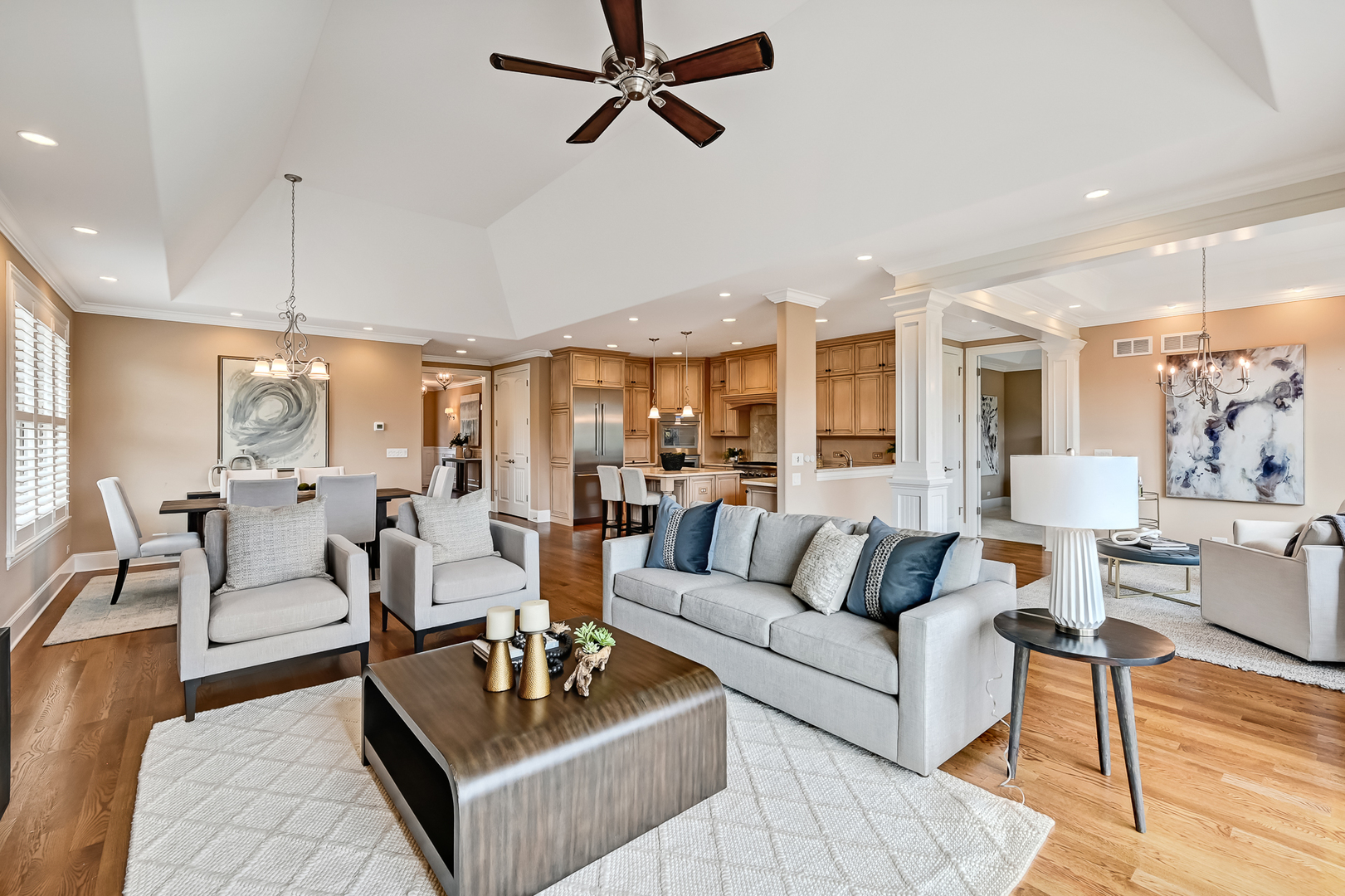 7344 Lakeside Circle