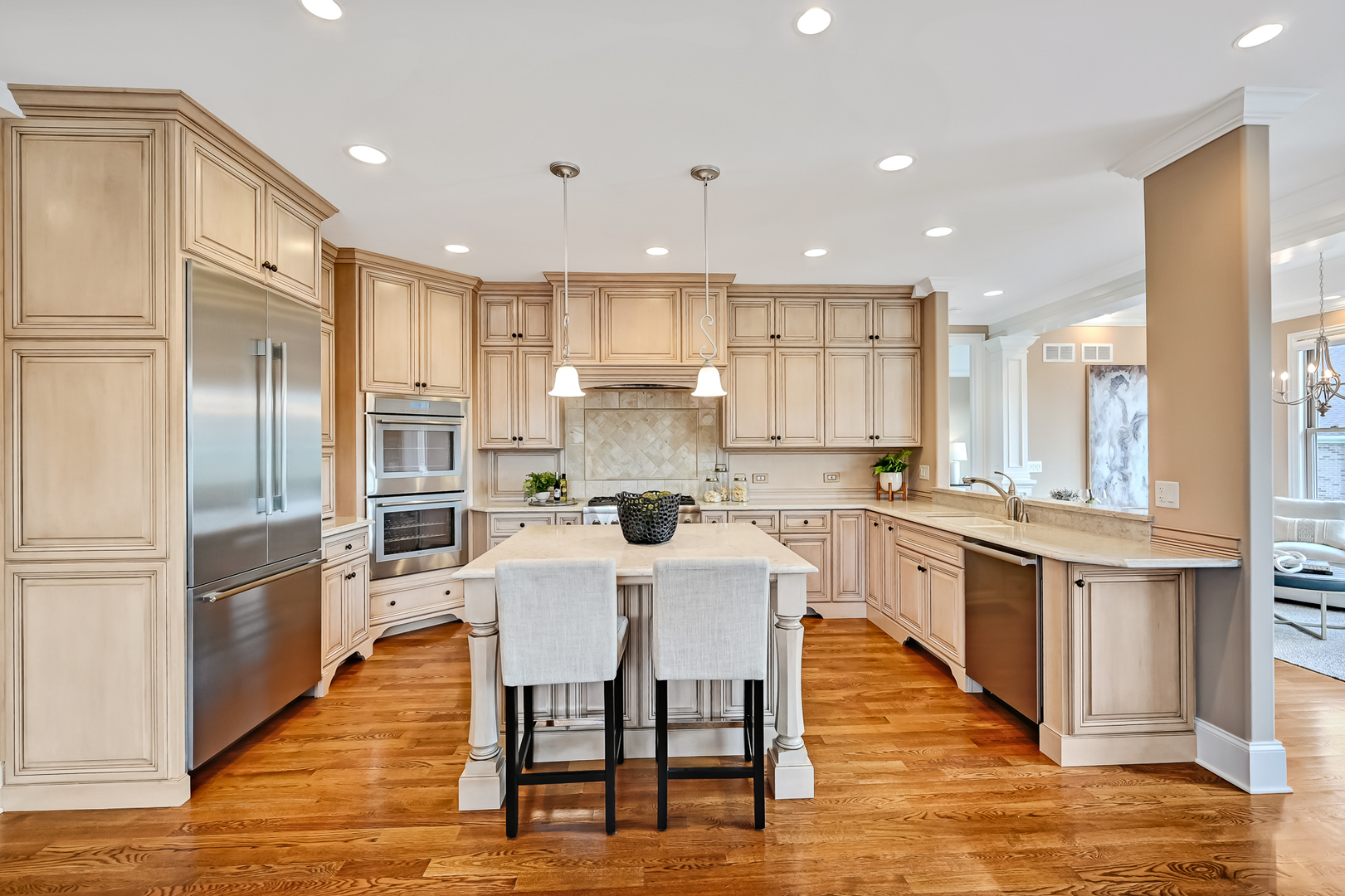 7344 Lakeside Circle