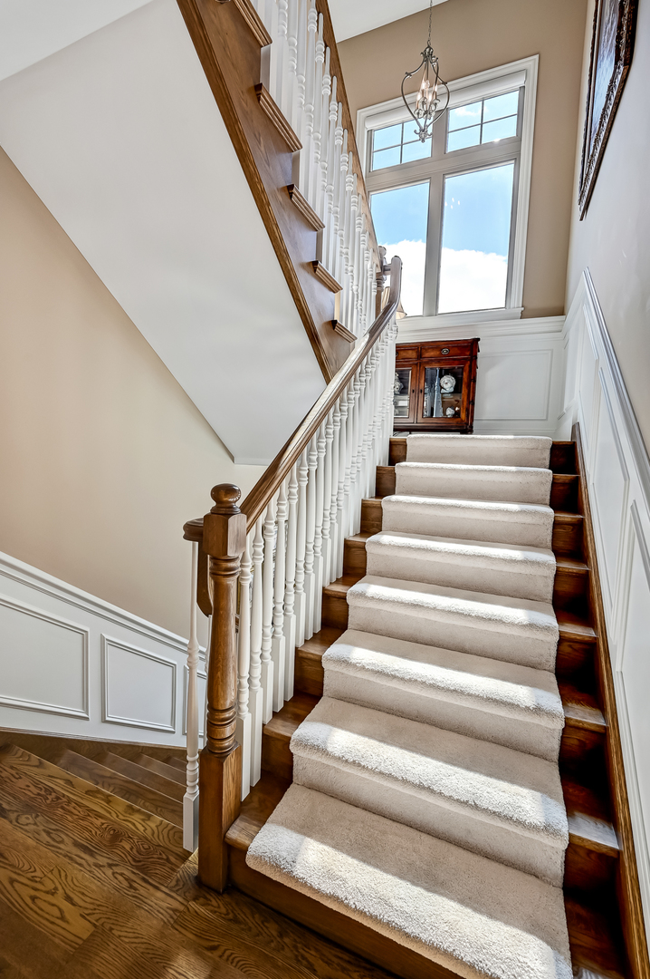 7344 Lakeside Circle
