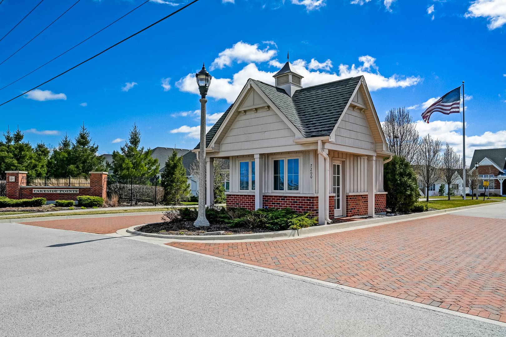 7344 Lakeside Circle