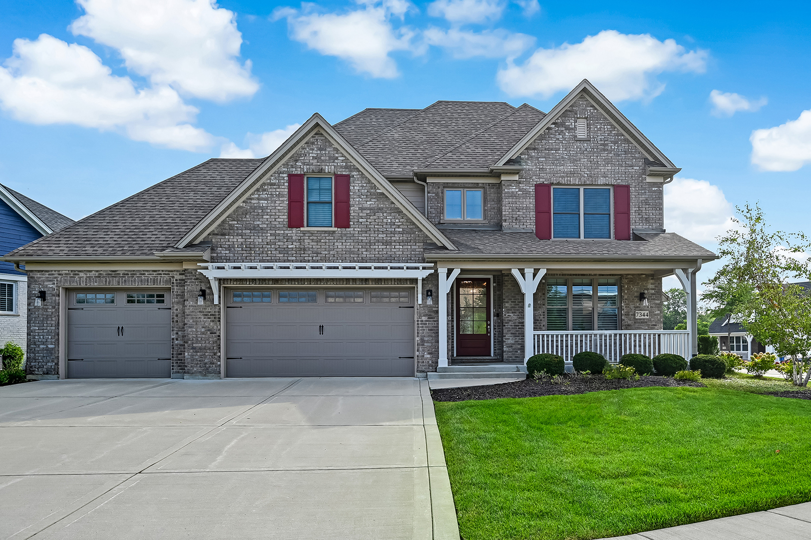 7344 Lakeside Circle