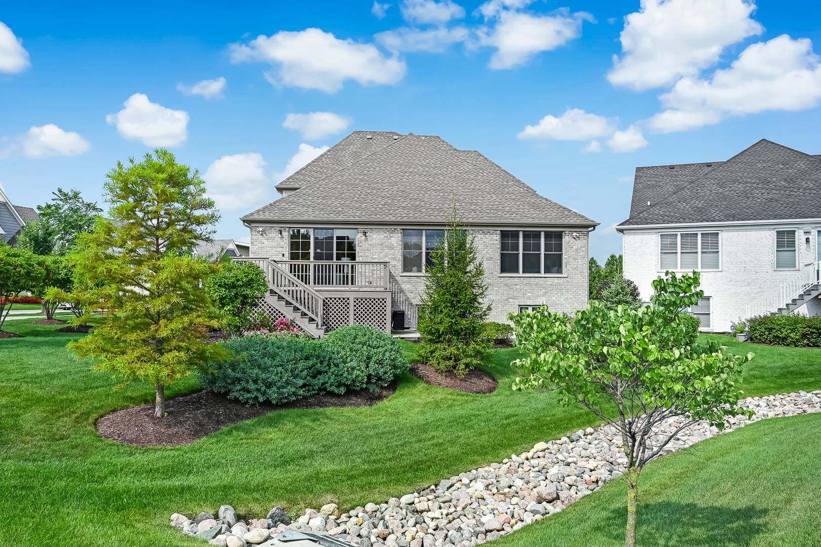 7344 Lakeside Circle