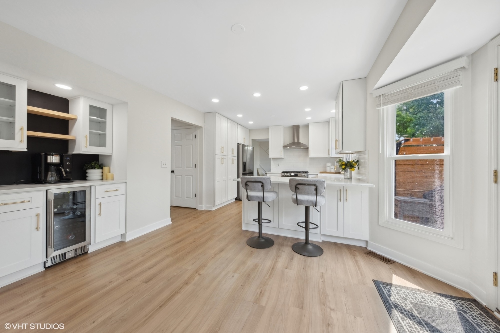 3313 Blackhawk Trail