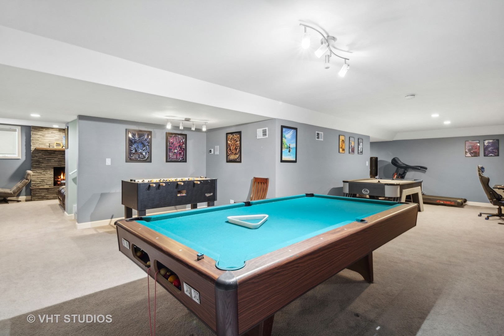 2 Hunter Court