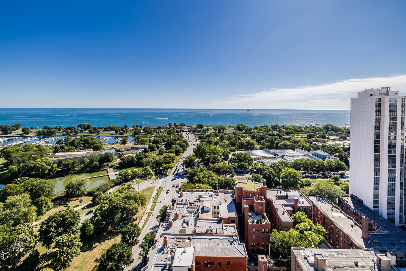 345 W Fullerton Parkway Unit: 2801
