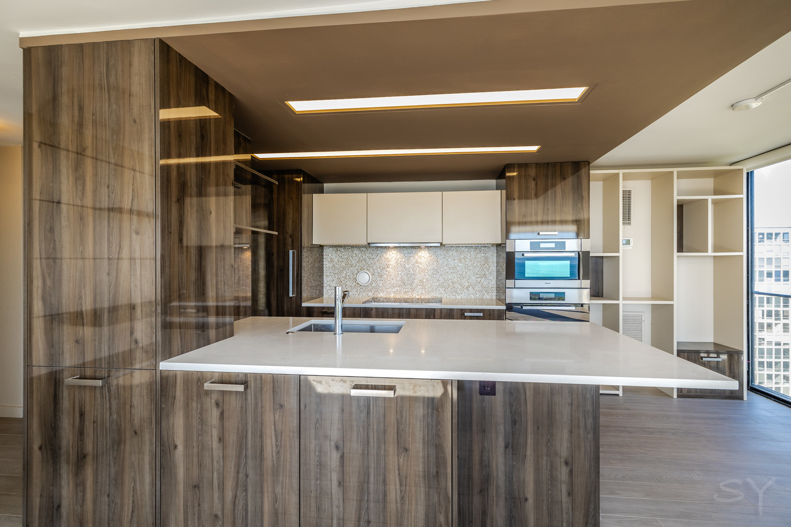 345 W Fullerton Parkway Unit: 2801