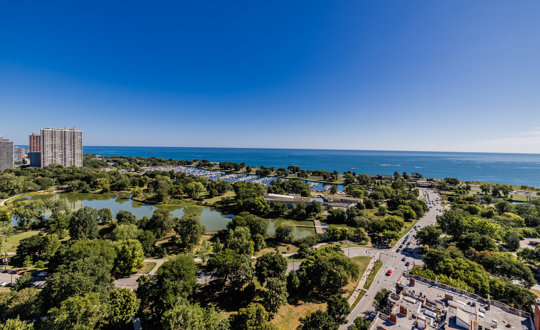 345 W Fullerton Parkway Unit: 2801