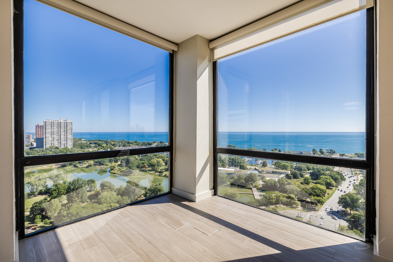 345 W Fullerton Parkway Unit: 2801