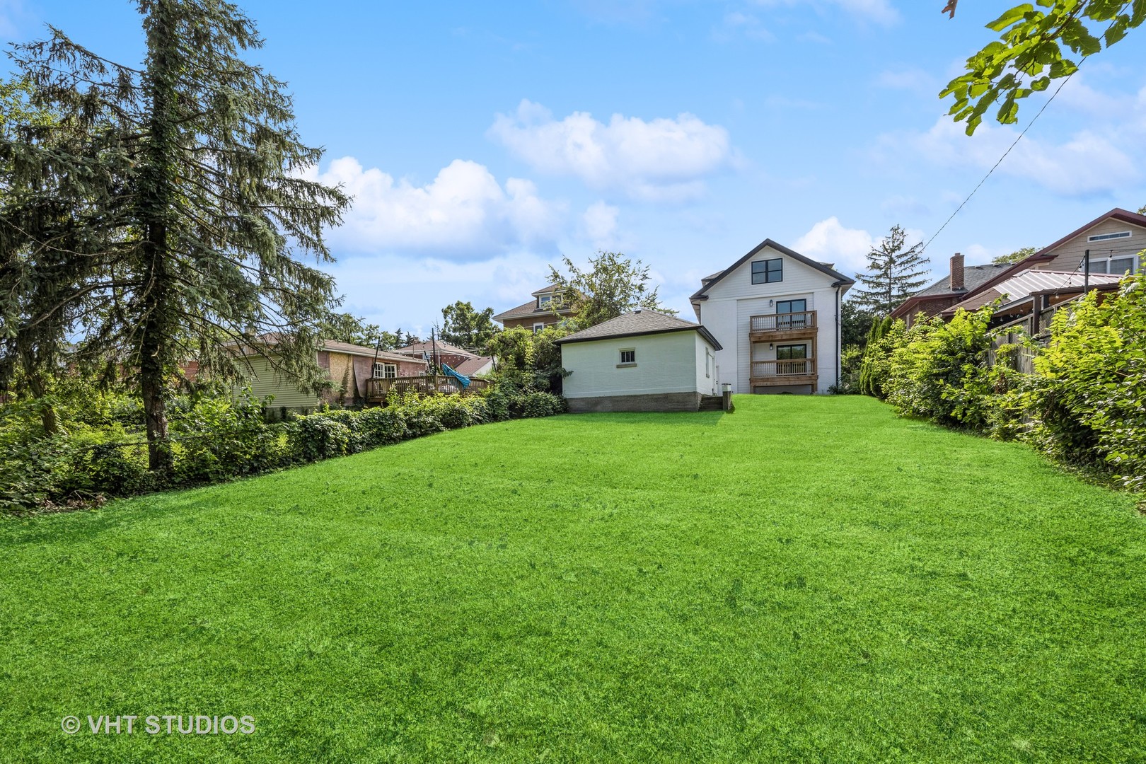 823 N La Grange Road Unit: 1